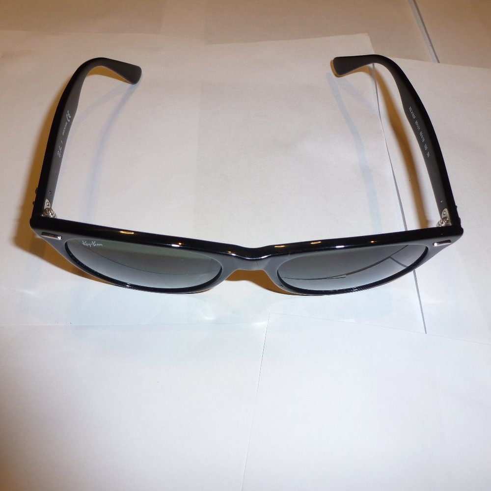 Ray-Ban Wayfarer Sunglasses (New!)